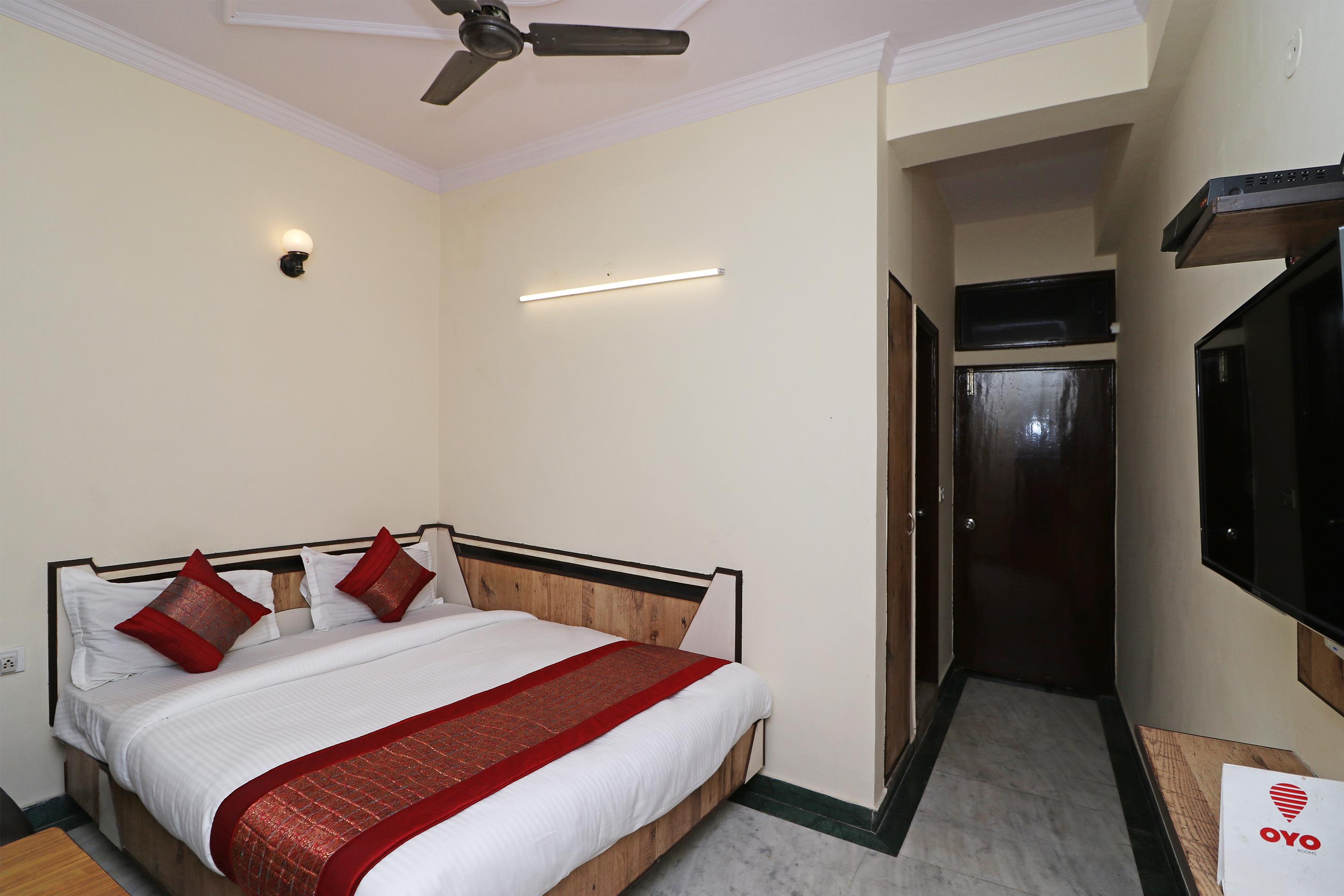 Adb Silver Shine 3* New Delhi