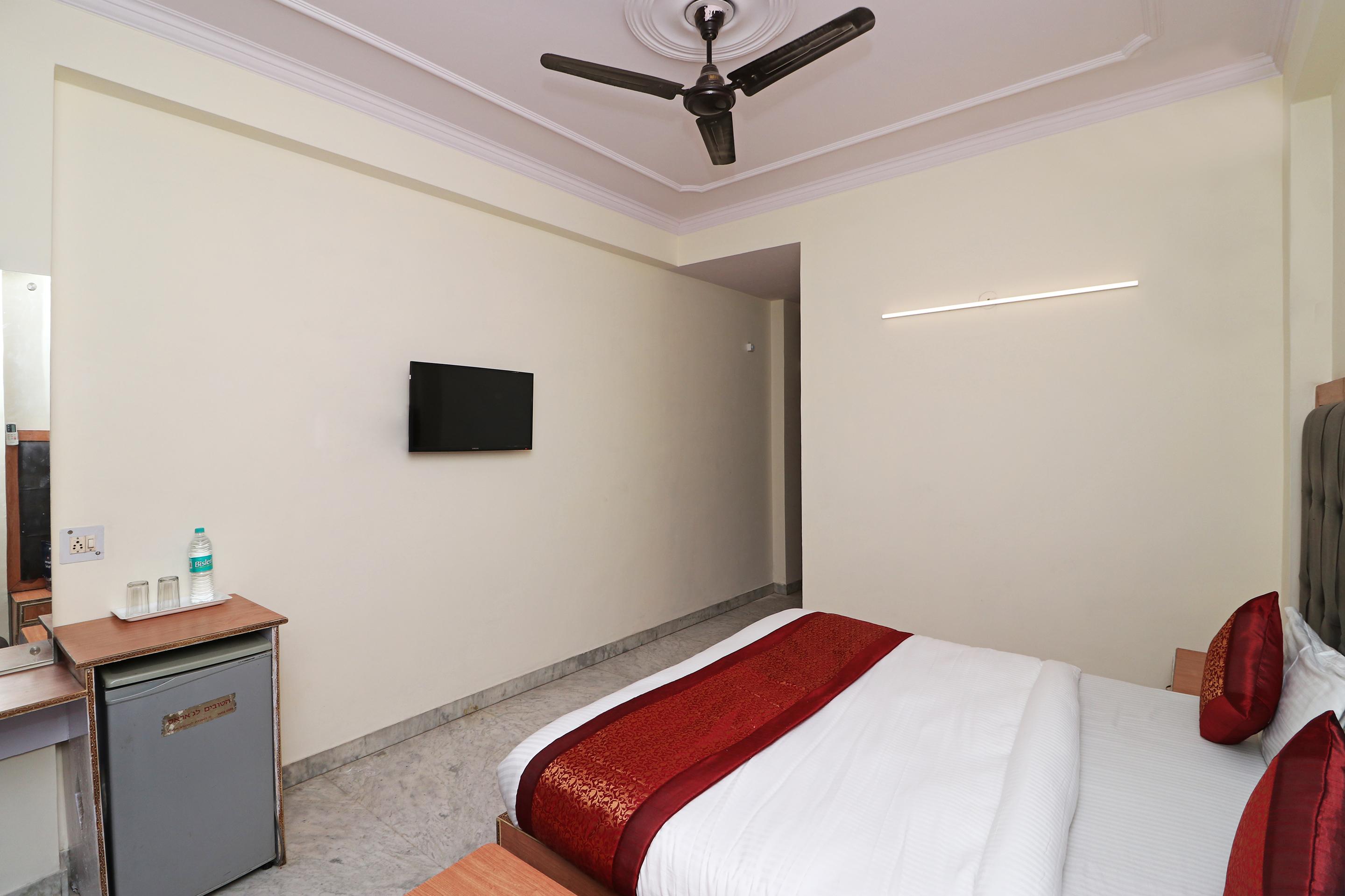 Adb Silver Shine 3* New Delhi