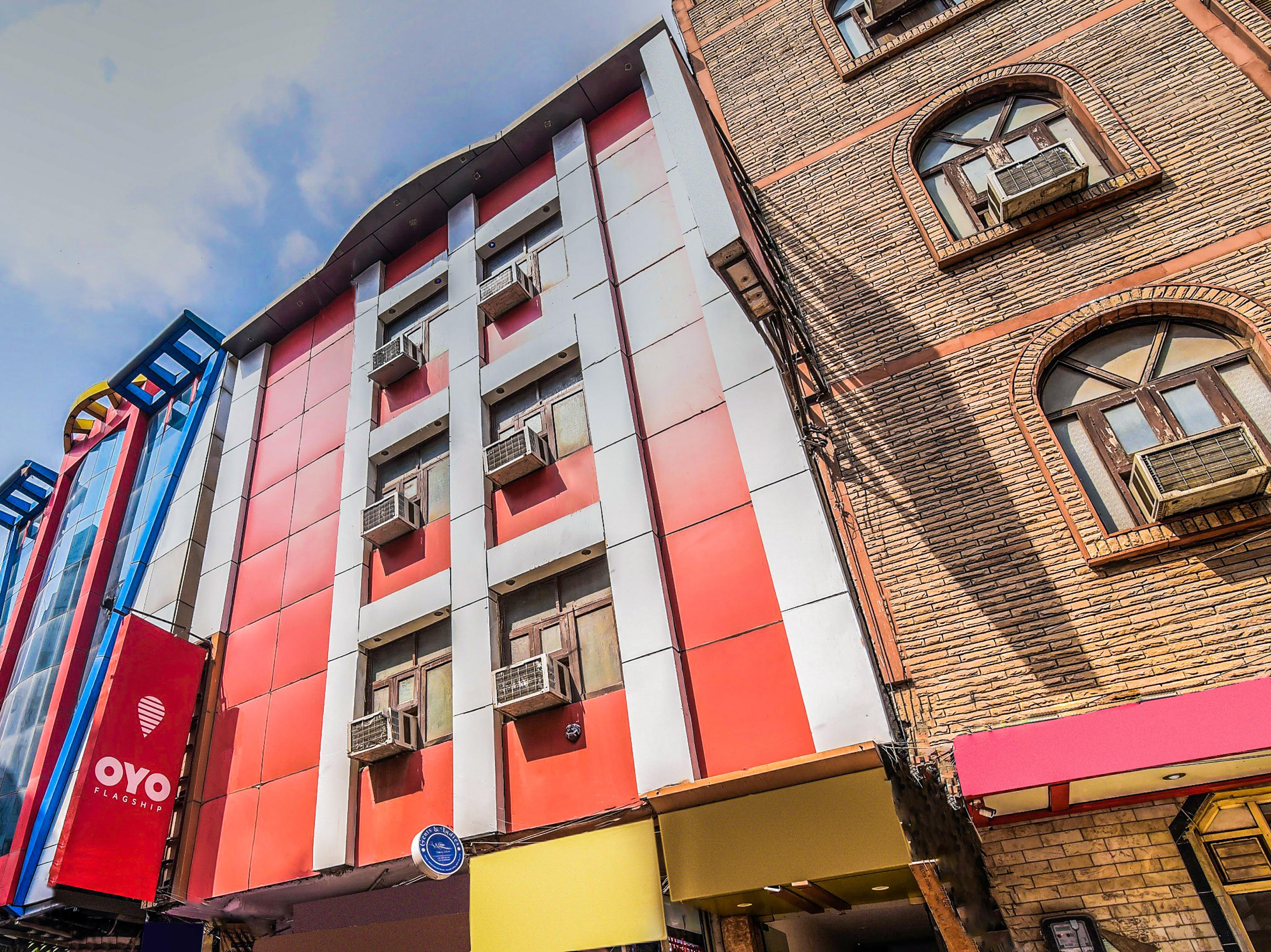Oyo Flagship 18997 Km International Hotel 3*