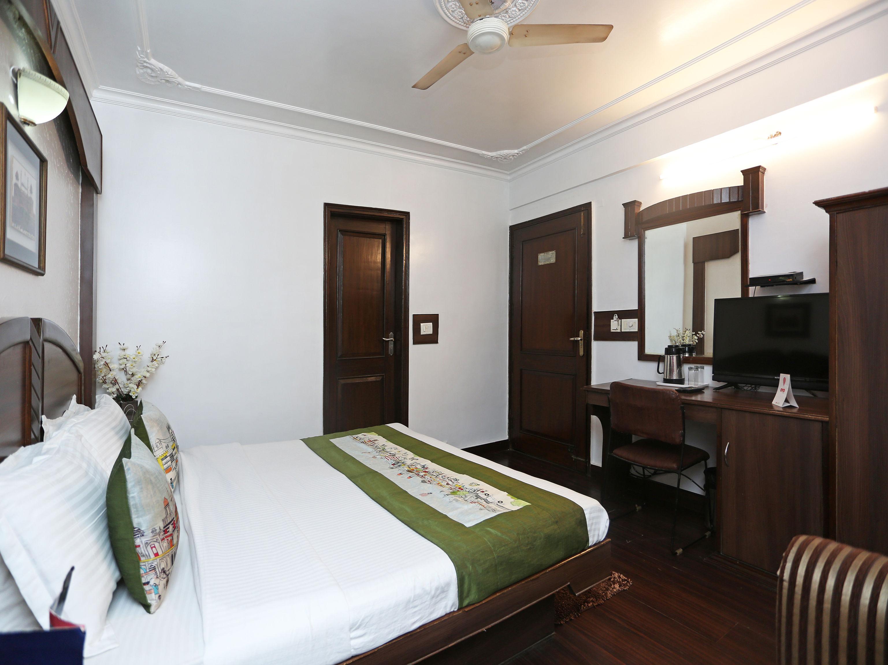 Hotel Fabexpress Welcome Palace Near Railway Station