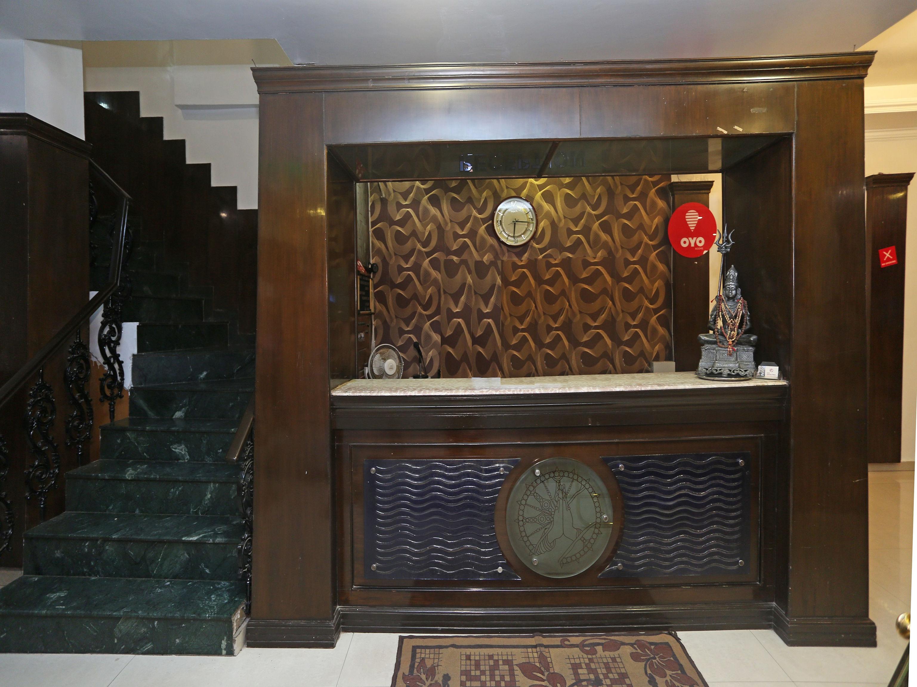 Fabexpress Welcome Palace Near Railway Station