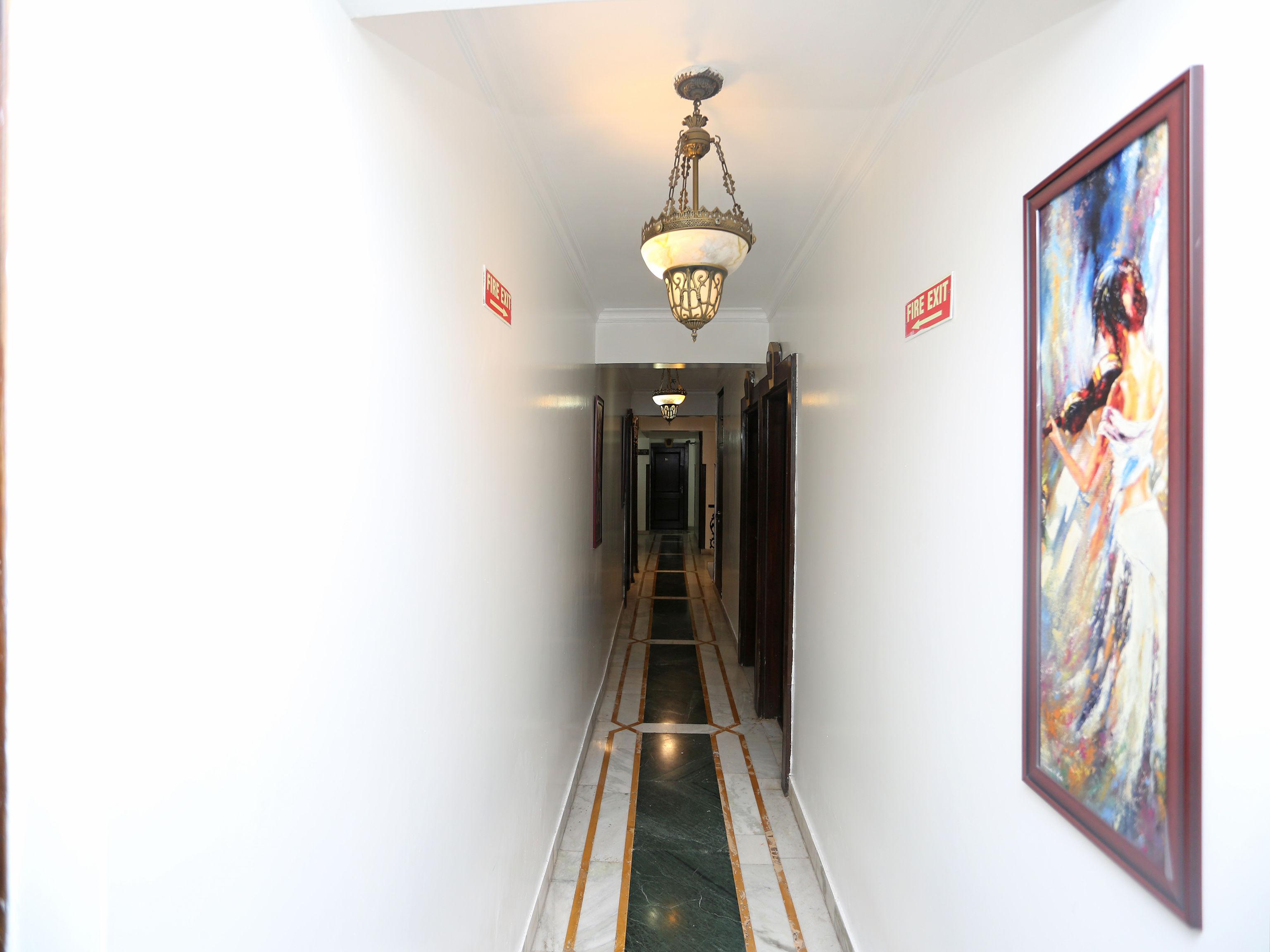 Hotel Fabexpress Welcome Palace Near Railway Station