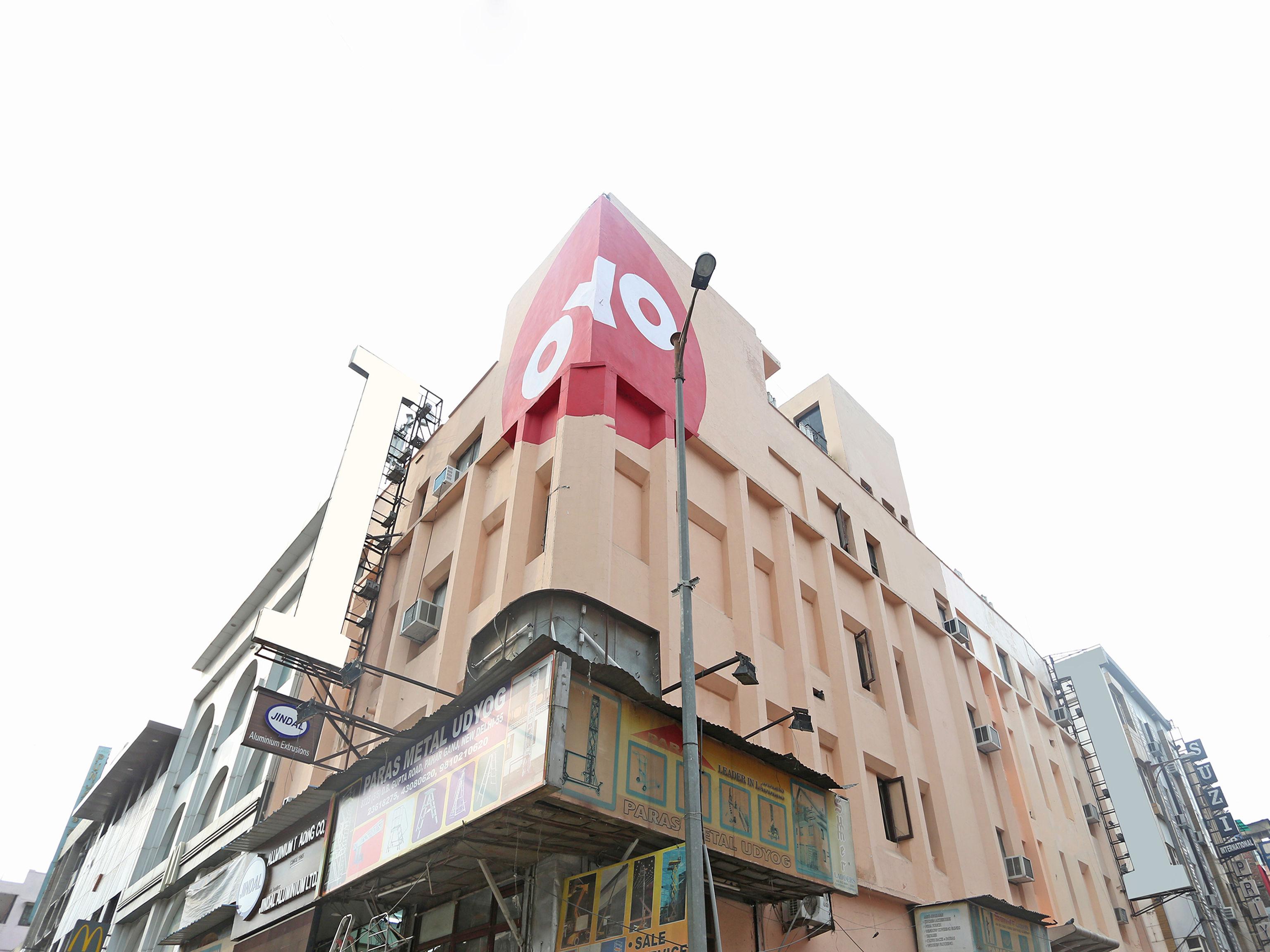 Fabexpress Welcome Palace Near Railway Station Hotel 3*