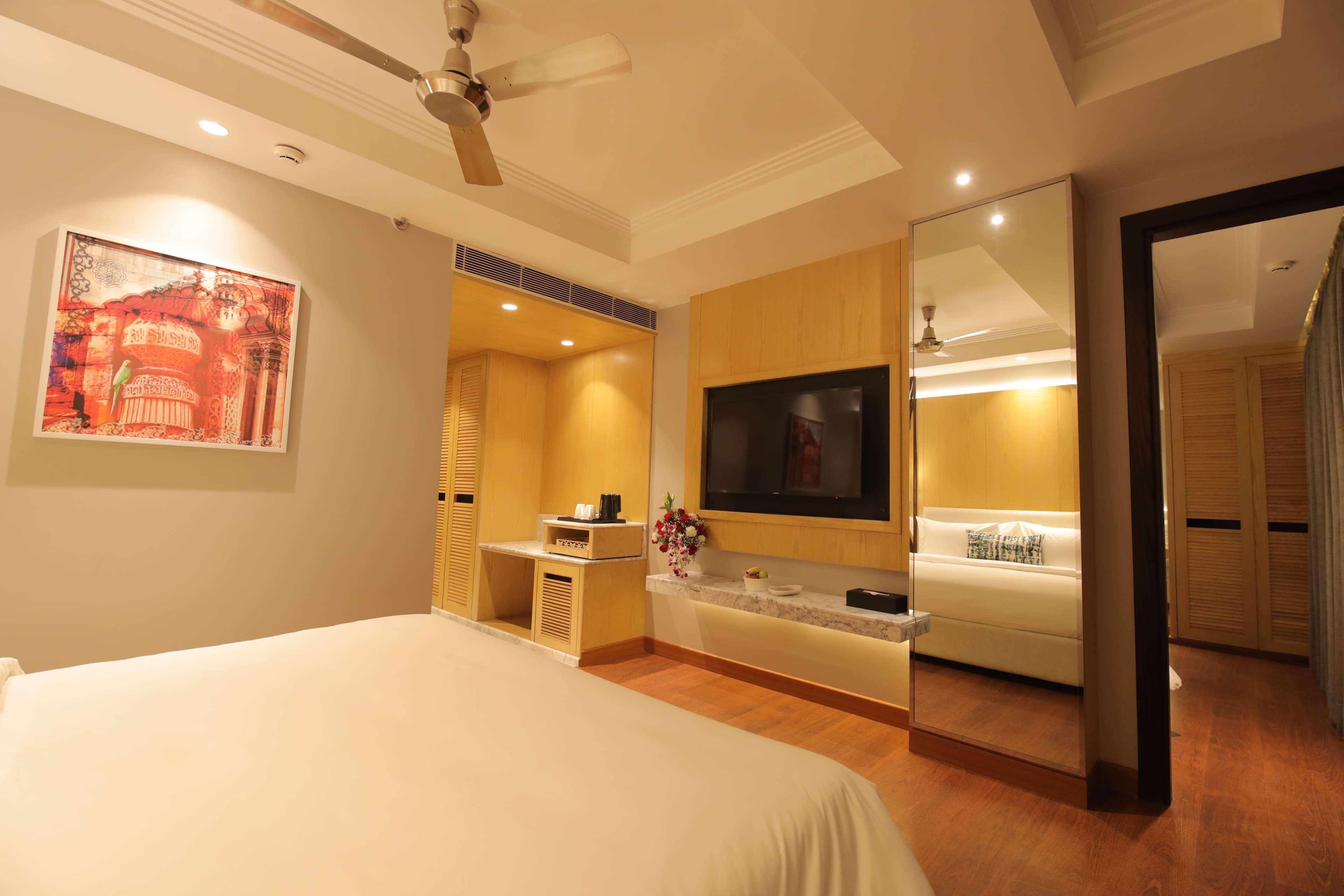 Western Darbar Hotel Nova Deli