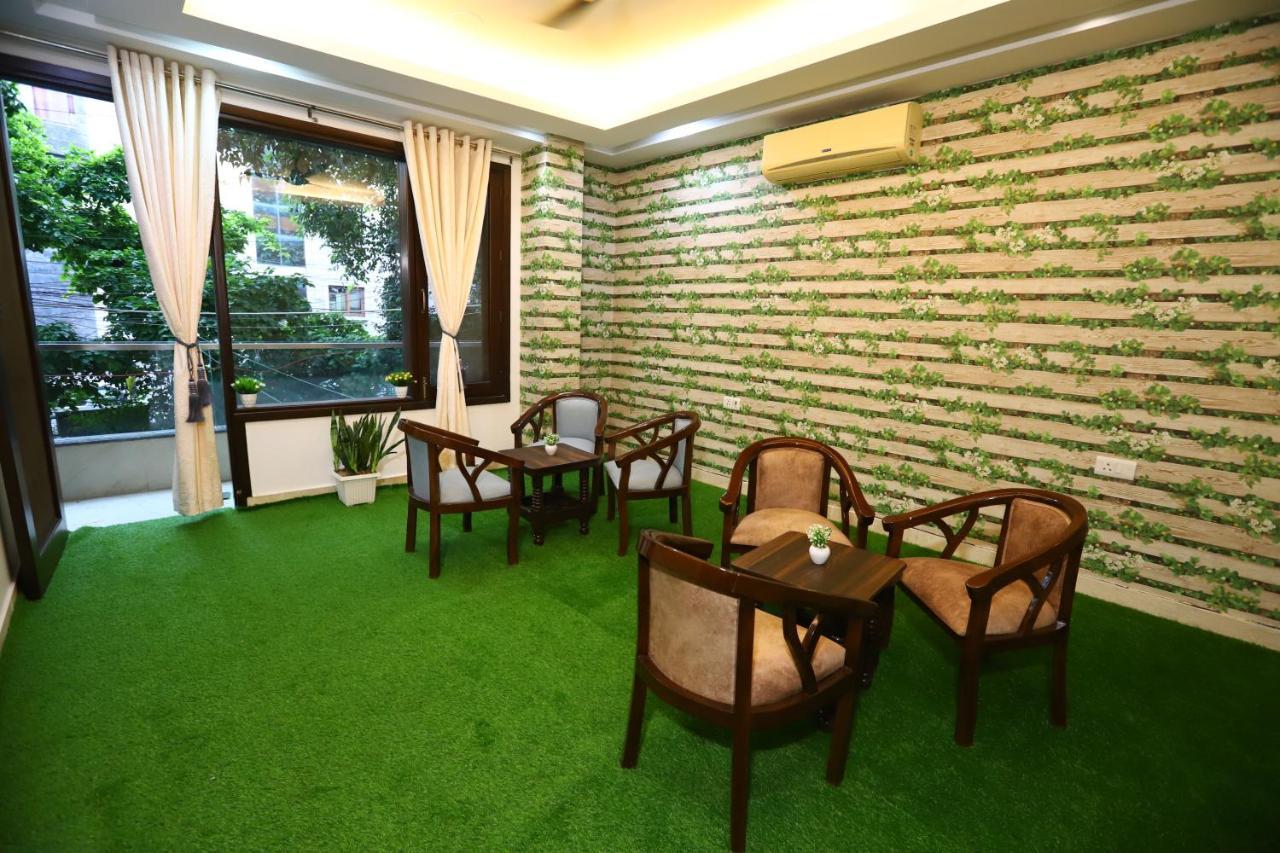 Nature View Park Metro Couple Friendly Hotel New Delhi