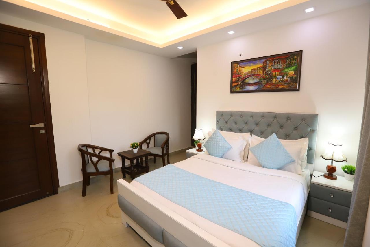 Nature View Park Metro Couple Friendly 3*