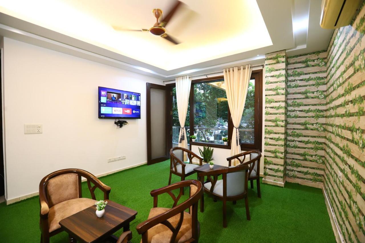 Nature View Park Metro Couple Friendly Hotel New Delhi
