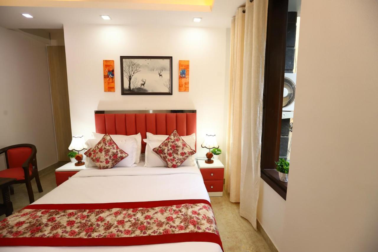 Nature View Park Metro Couple Friendly Hotel New Delhi