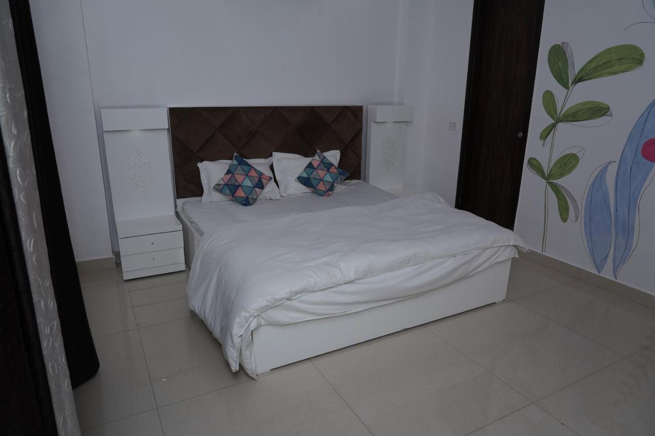 Guest house Own *