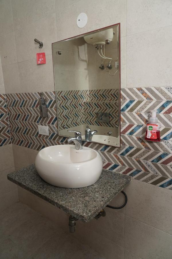 Guest house Own New Delhi