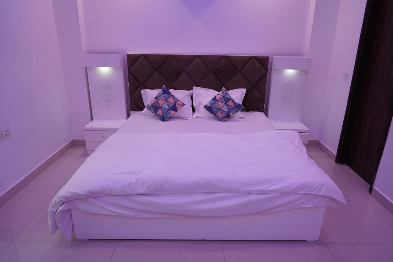 Guest house Own *