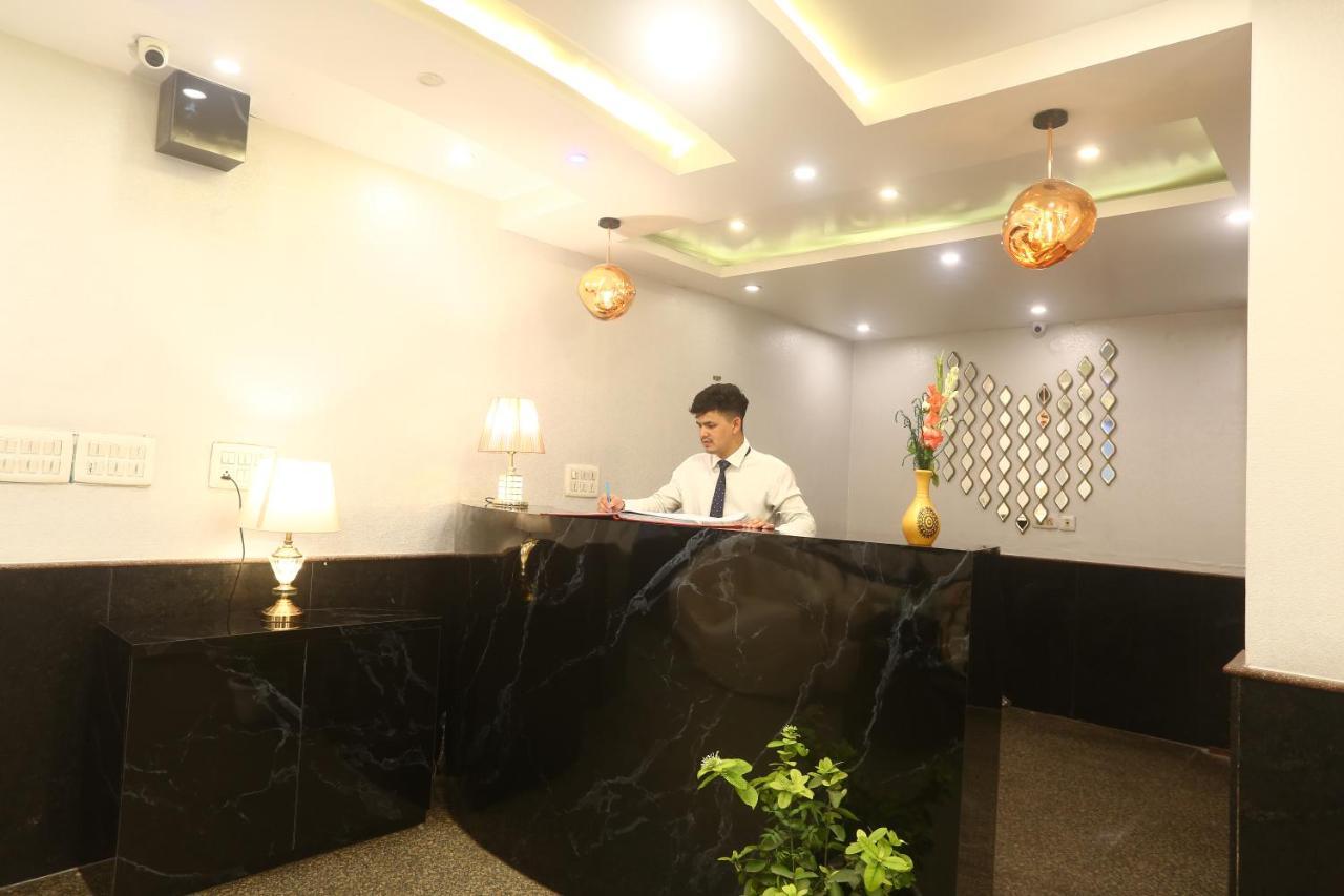 Earth Hotel Delhi (National Capital Territory of India)