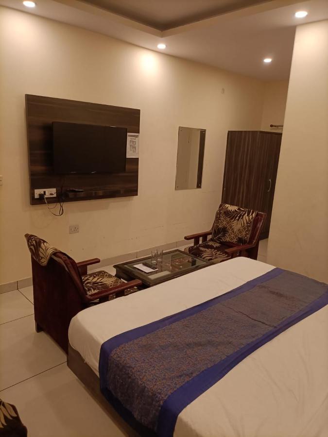 Lite Near Igi Airport Hotel 4*