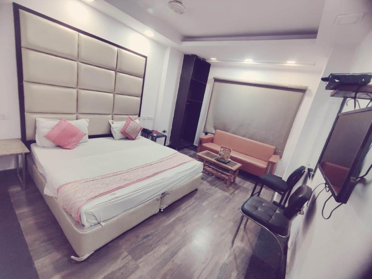 Saya Deluxe Near Railway Station ' 3*
