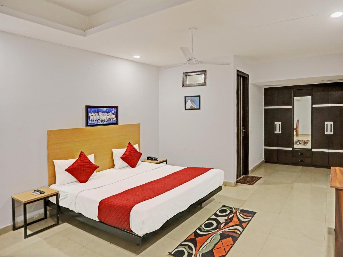 Hotel Red Coral By F9 3*