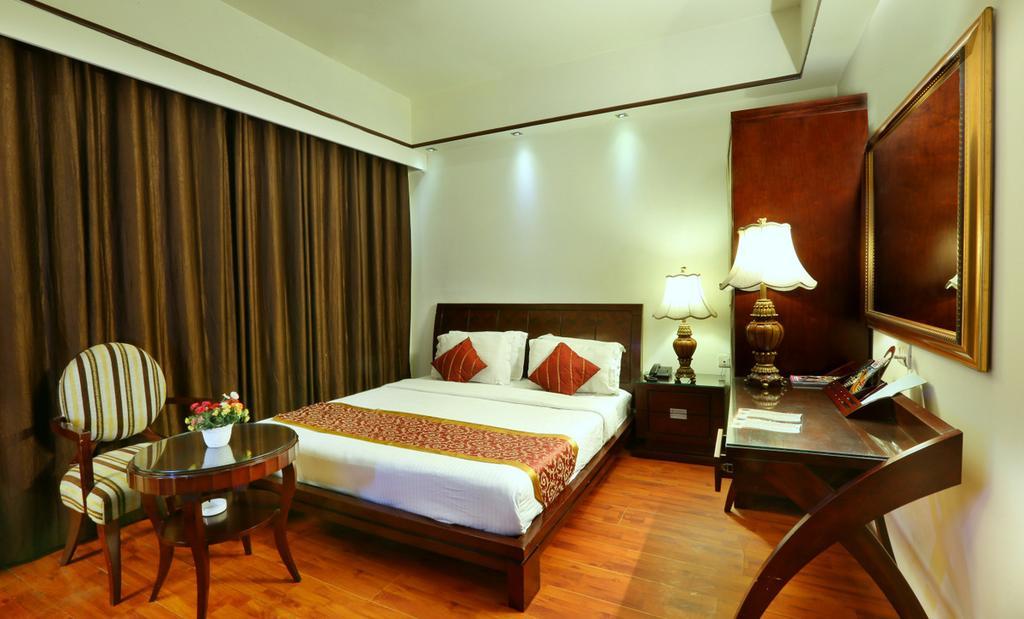 The Picasso Residency - Naraina 3*