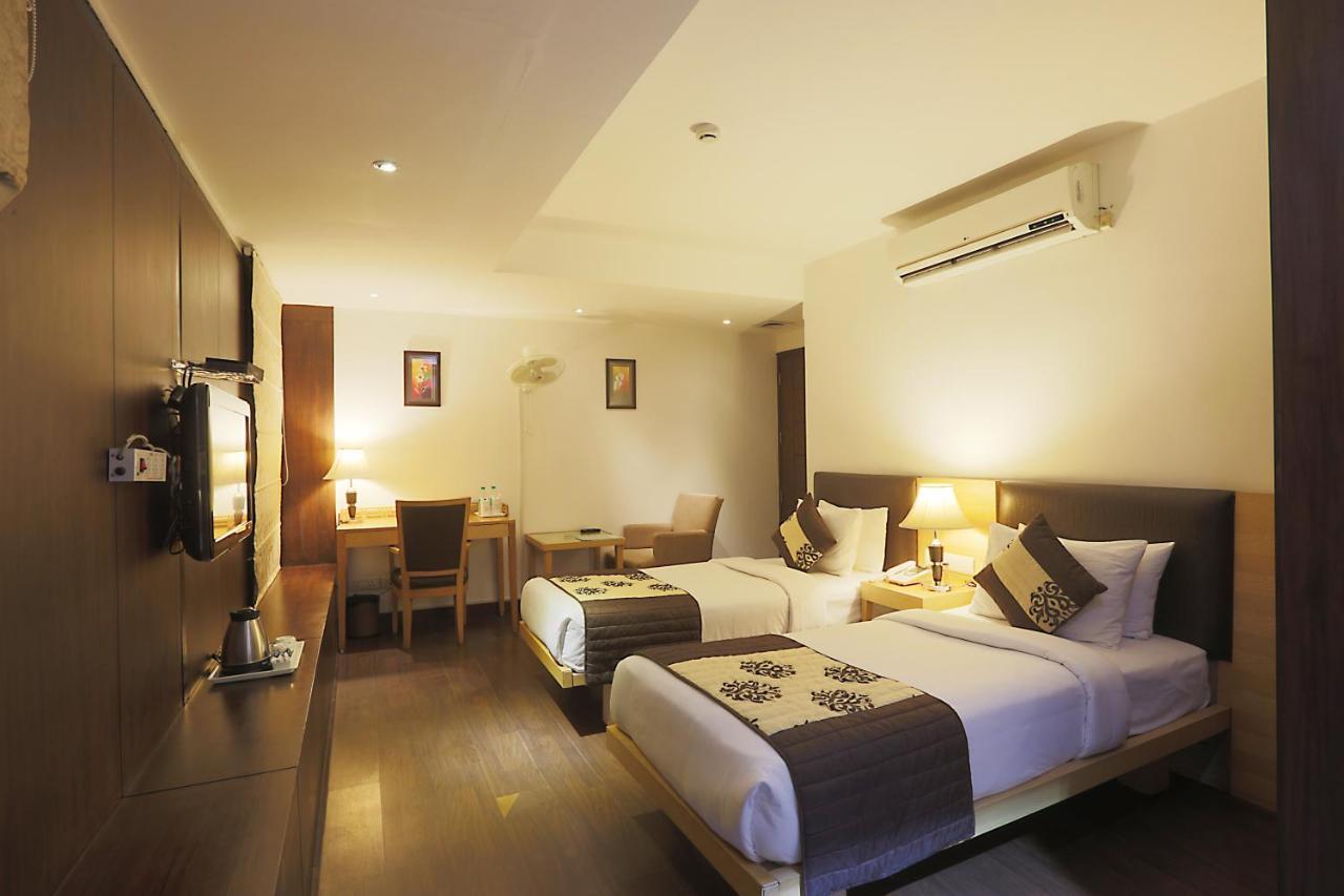 Arch Plaza - Near Yashobhoomi Convention Centre Dwarka Hotel