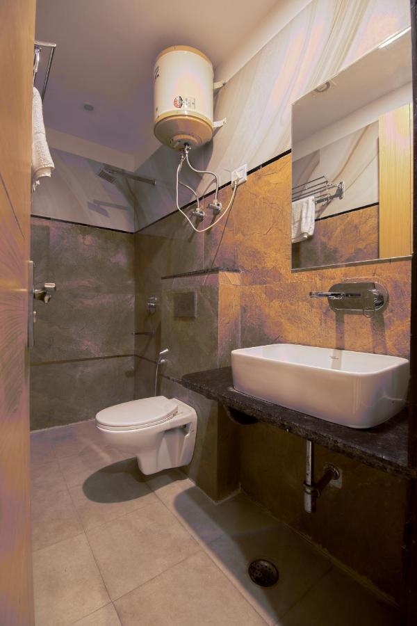 Hotel Del By F9 - Near Igi Airport