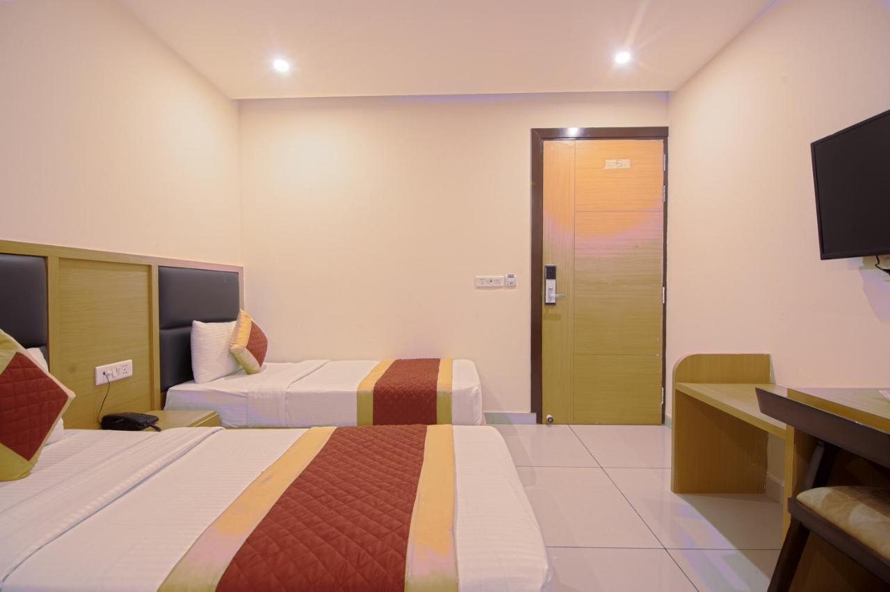 Hotel Del By F9 - Near Igi Airport Nova Deli