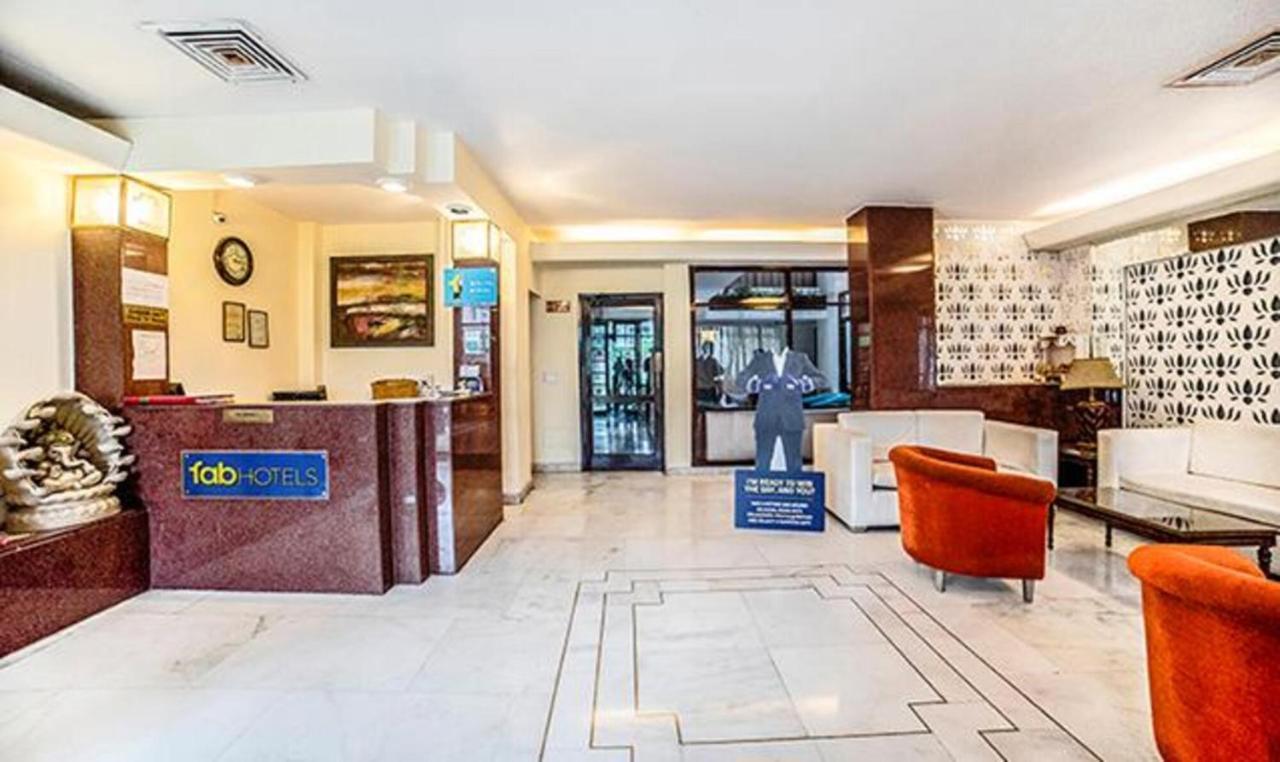 Hotel Fabhotel Bmk Grand New Delhi