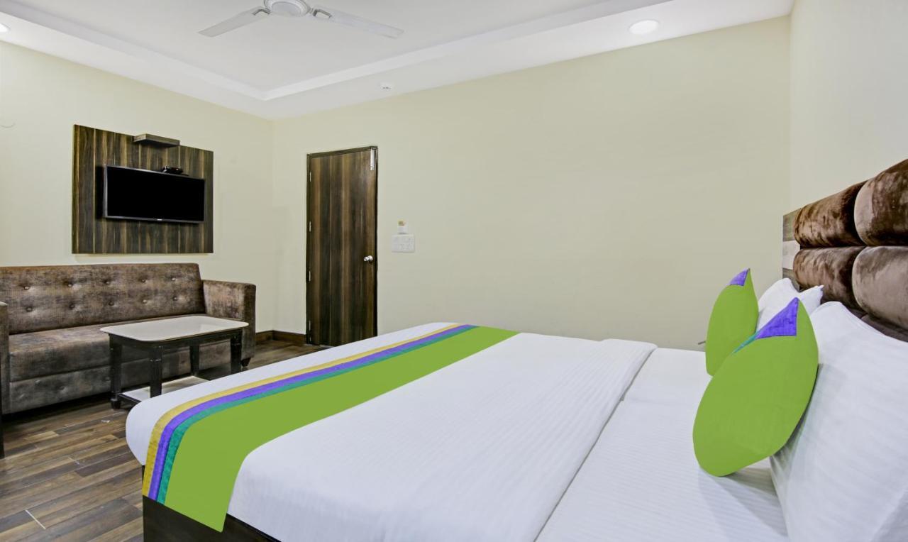 Singh Continetal Delhi (National Capital Territory of India)