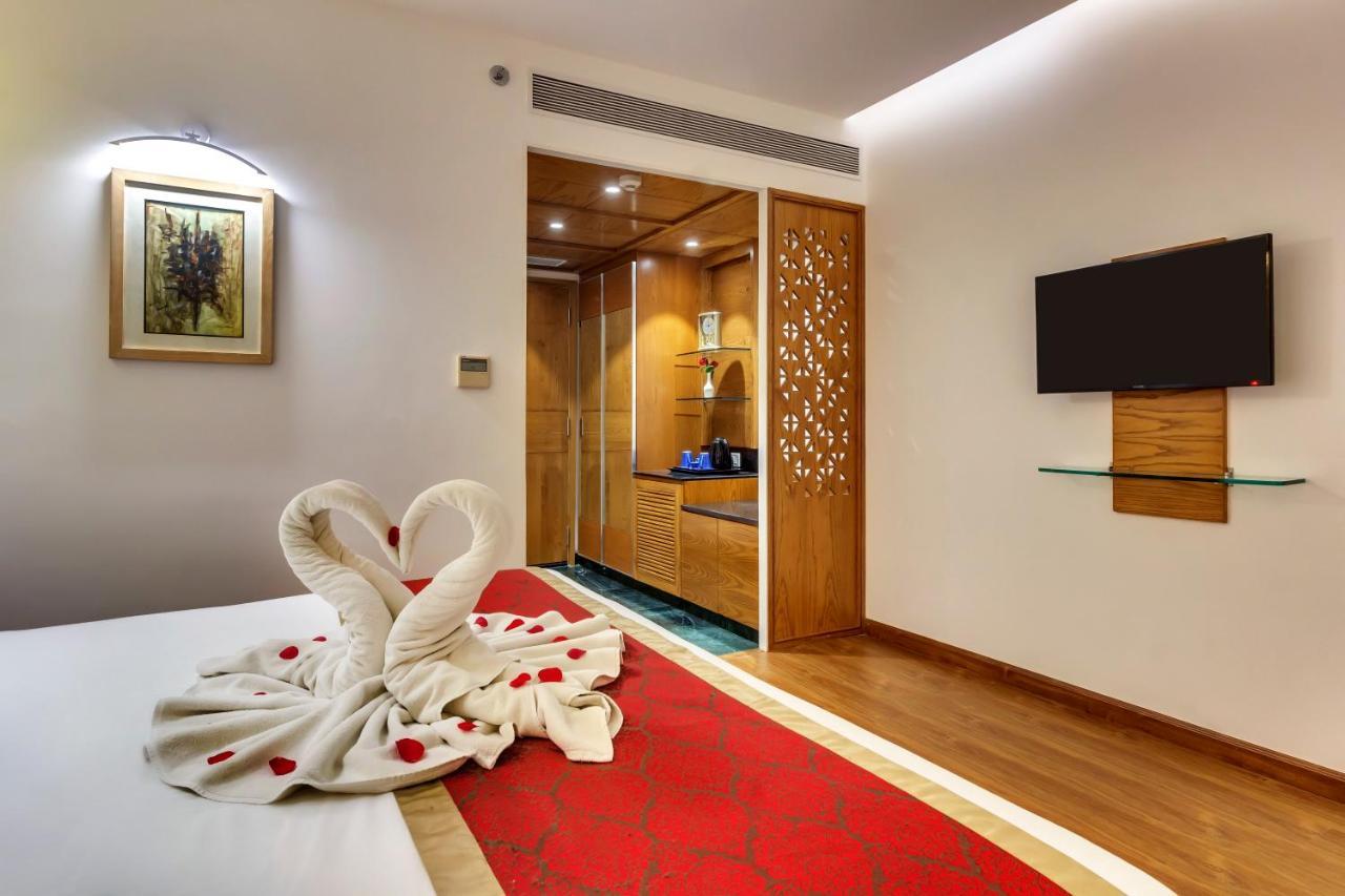 Hotel Golden Tulip - Hari Nagar