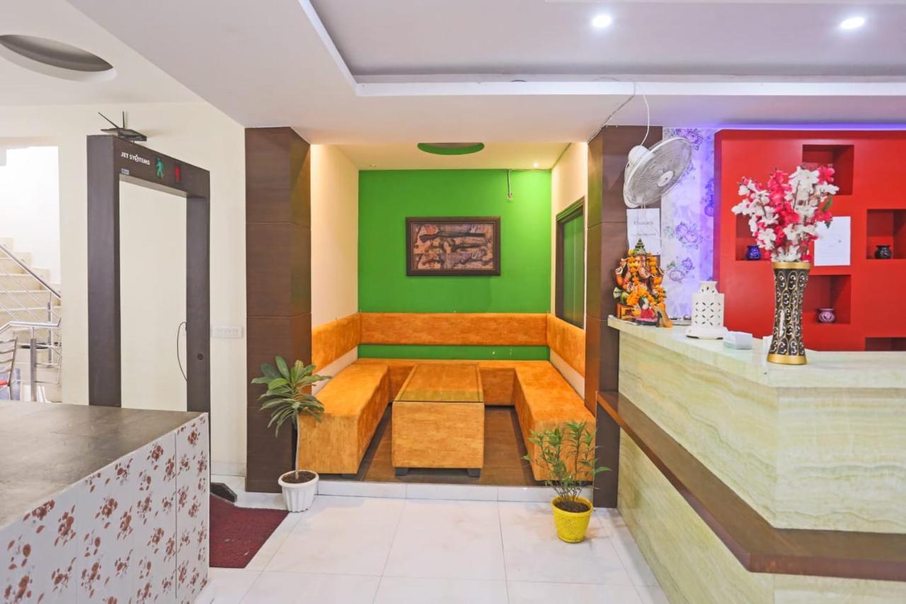 Grand Suites Delhi Airport 4* New Delhi