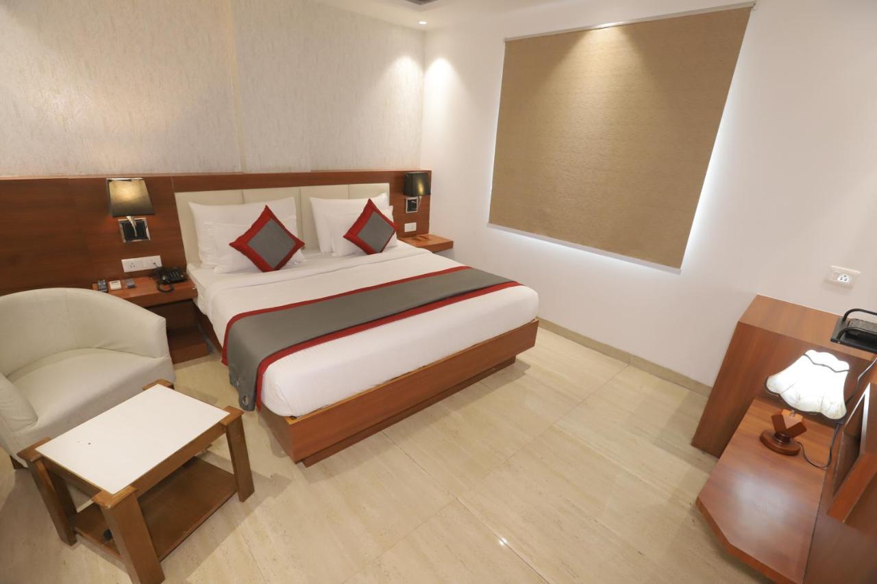 Nh Skye Suites Hotel