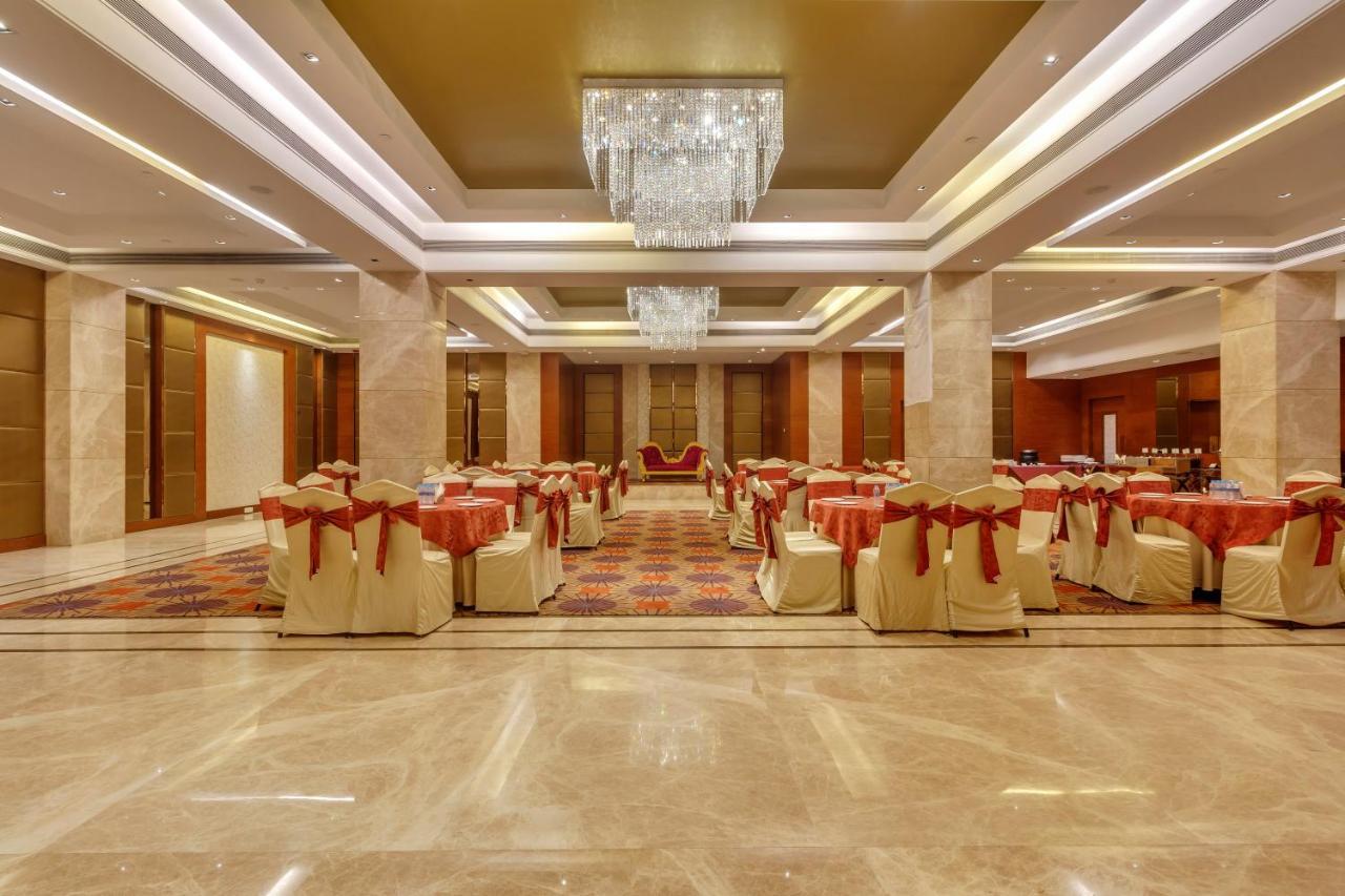 Golden Tulip - Hari Nagar