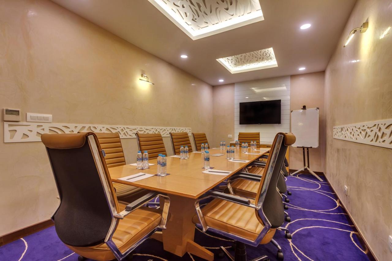 Hotel Golden Tulip - Hari Nagar New Delhi
