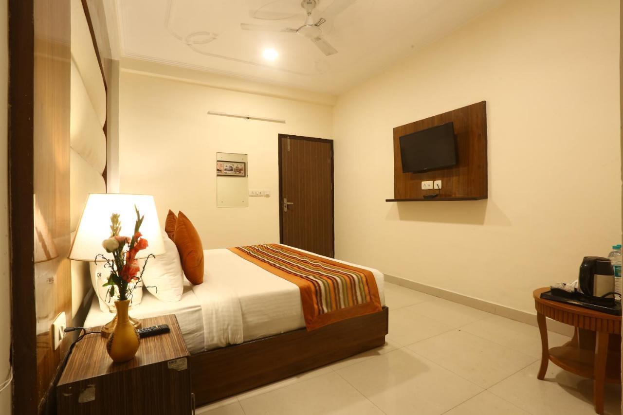 Hotel Earth Delhi (National Capital Territory of India)