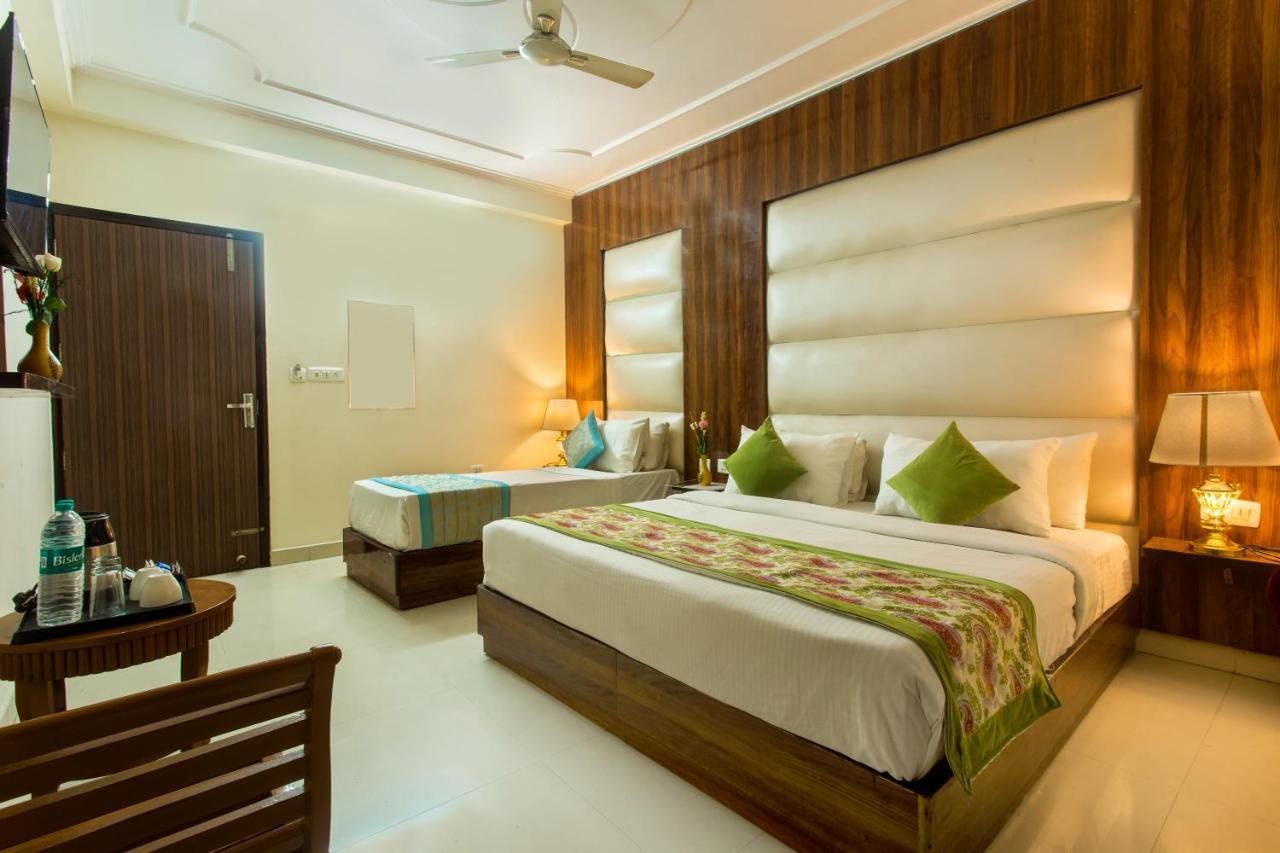 Earth Hotel 3*