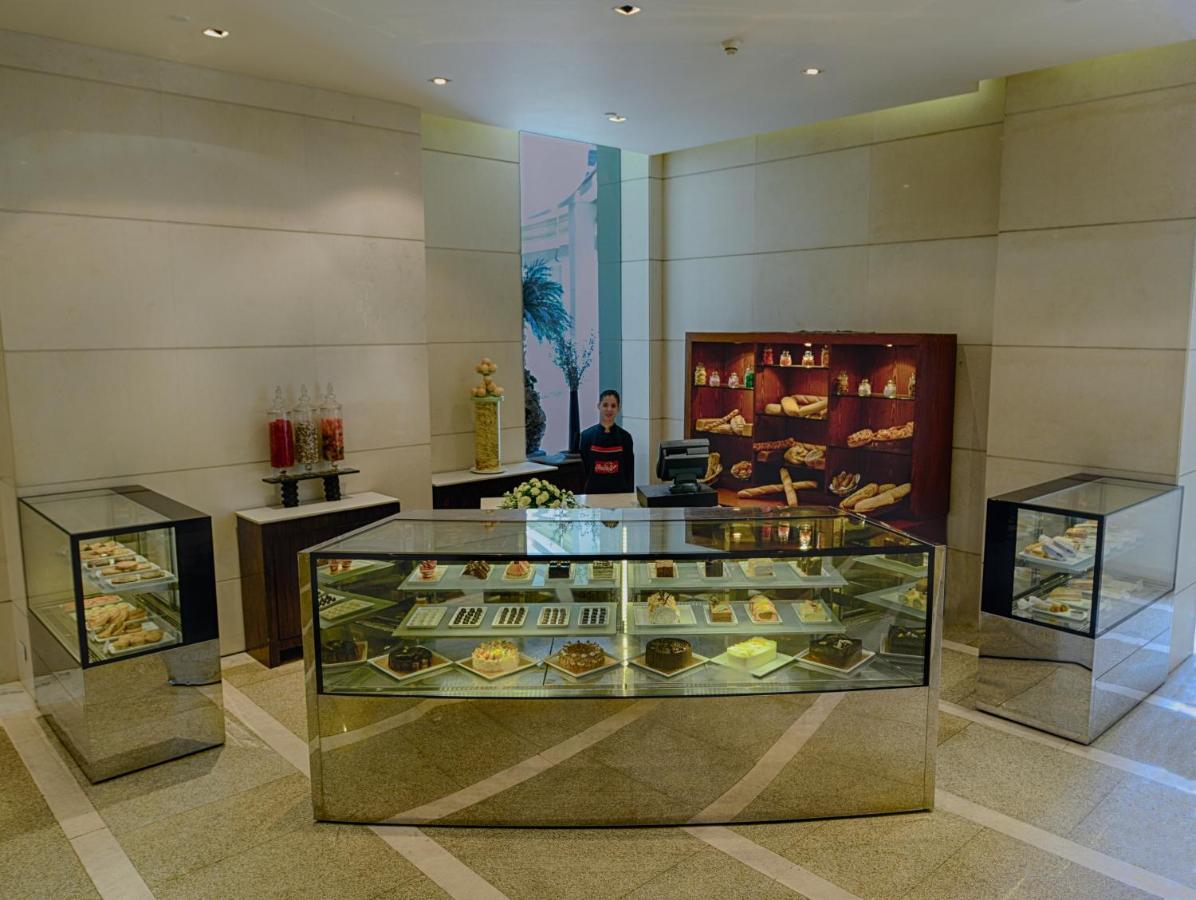 Hotel The Grand New Delhi