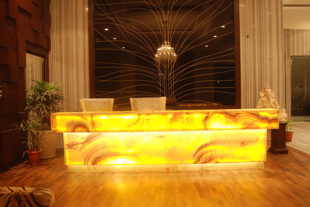 Pluto's Hotel
