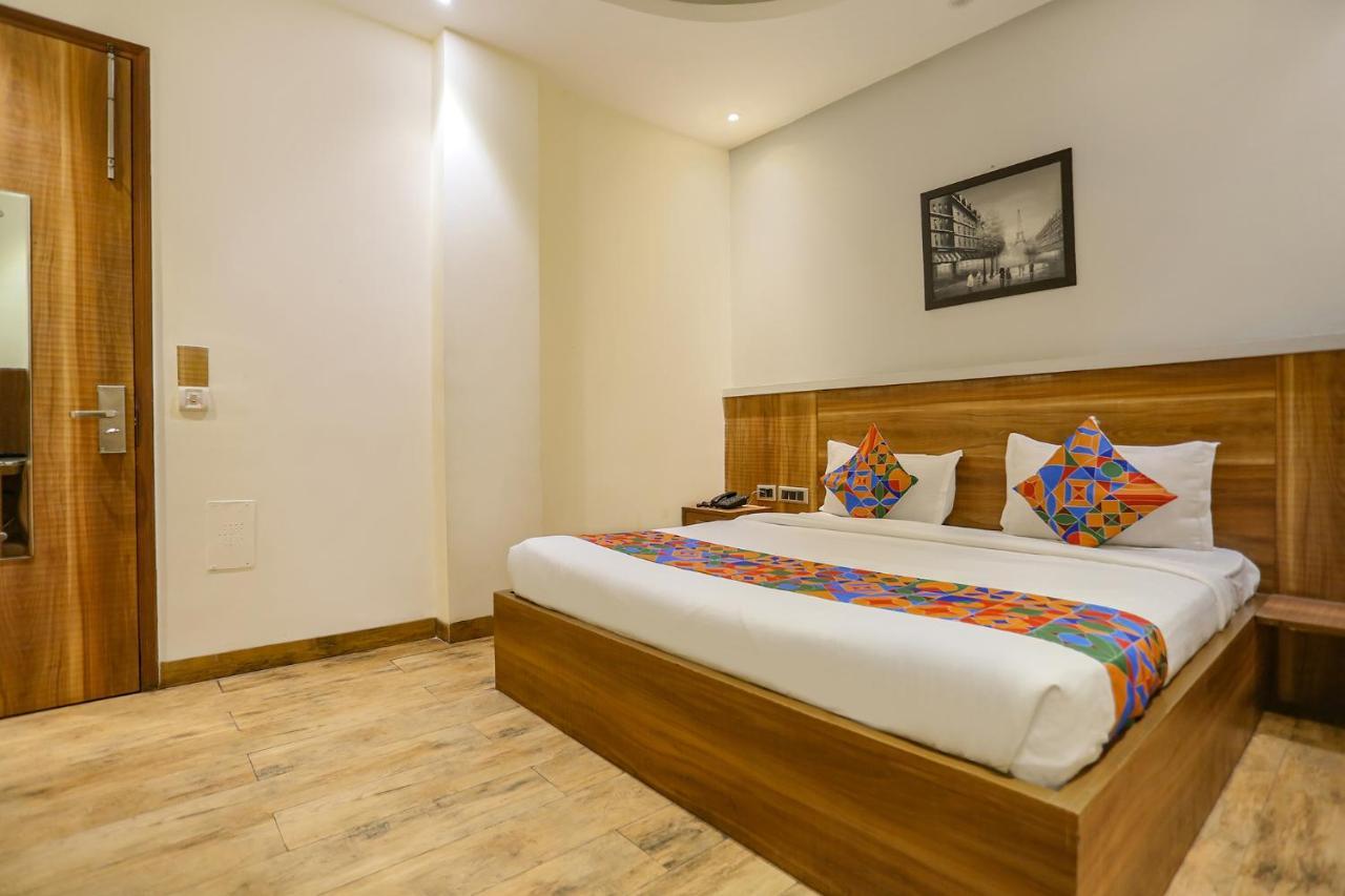 Fabhotel Royal Touch Patel Nagar 3* Nova Deli