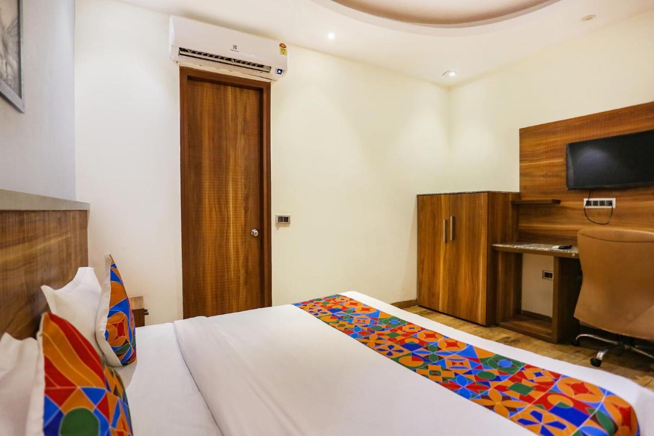 Fabhotel Royal Touch Patel Nagar Hotel Nova Deli