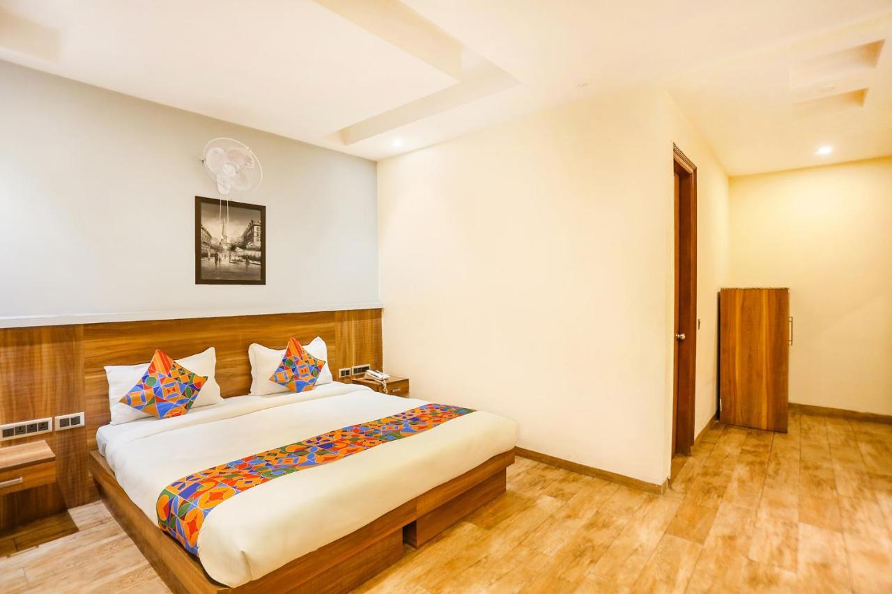 Hotel Fabhotel Royal Touch Patel Nagar 3*