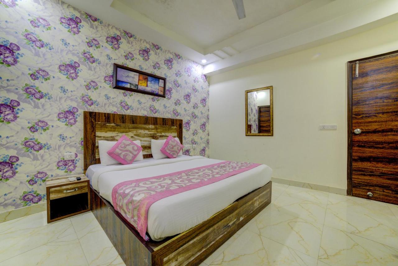 Grand Suites Delhi Airport Hotel