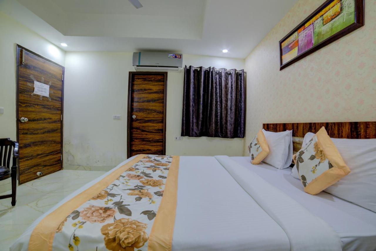 Hotel Grand Suites Delhi Airport