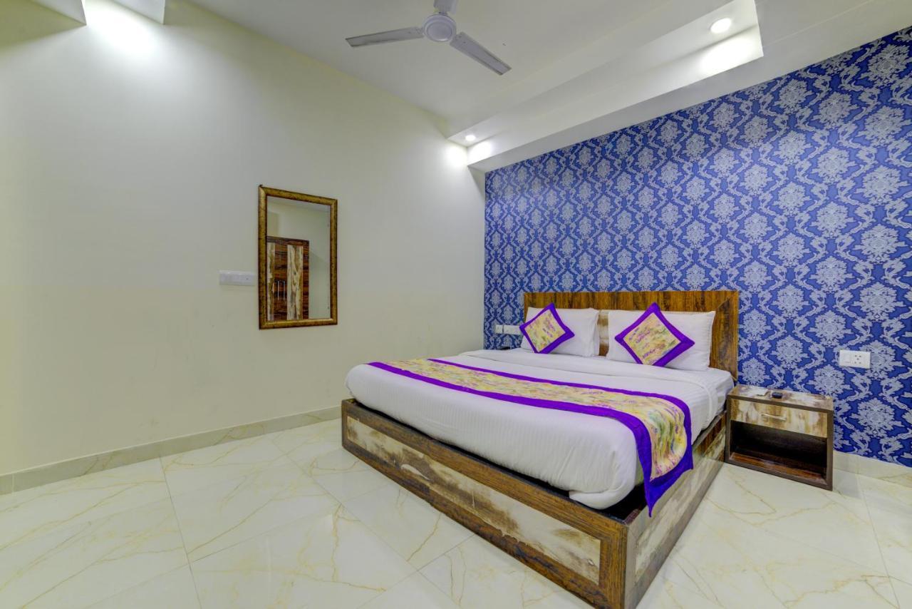 Grand Suites Delhi Airport