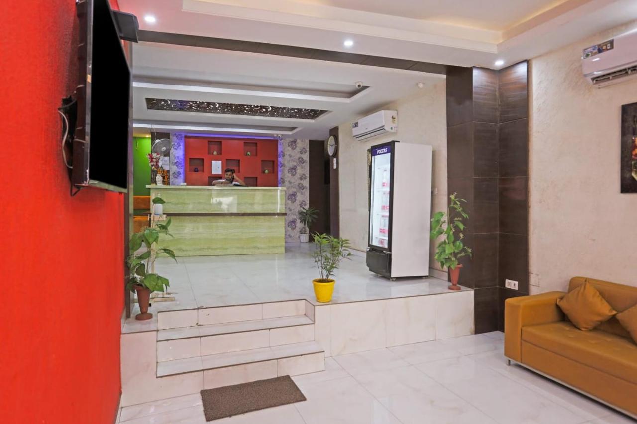 Grand Suites Delhi Airport Hotel 4*