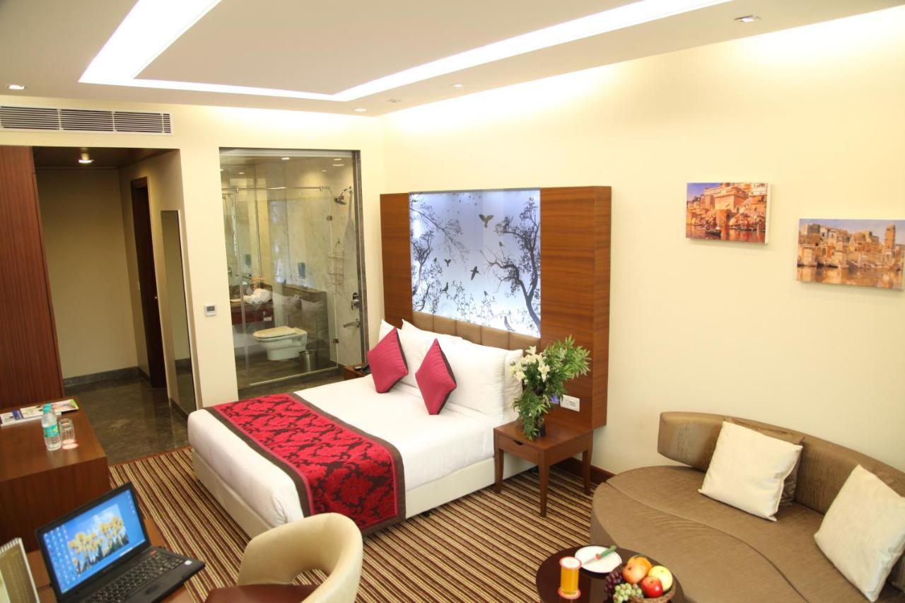 New Haven Greater Kailash Delhi Local Ids Accepted Hotel 4*