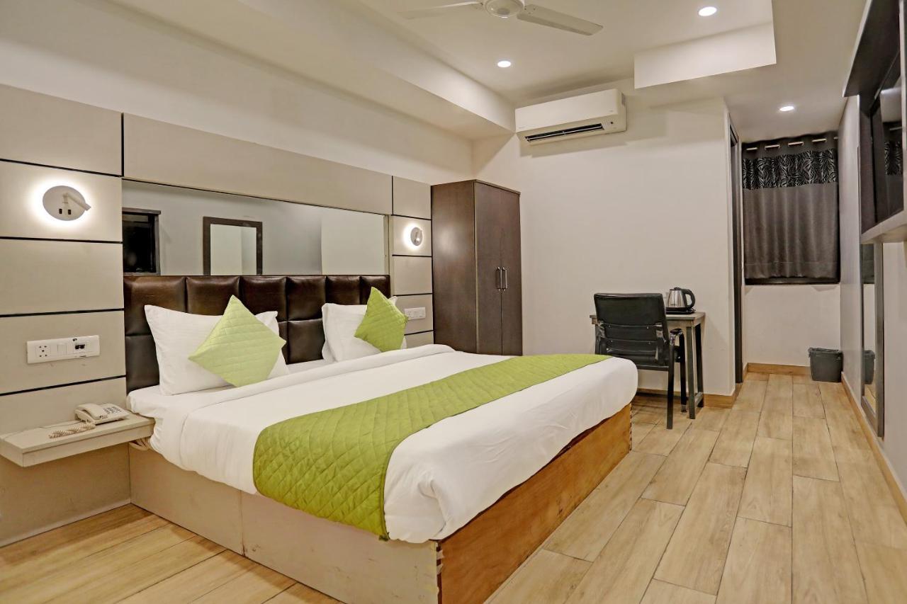 Hotel Royal Saffron By F9 New Delhi