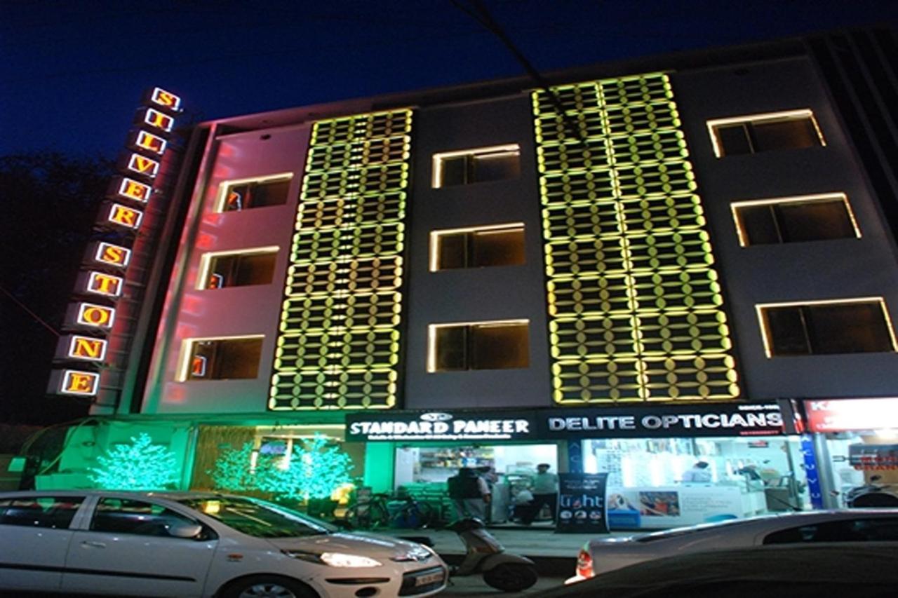 Hotel Silver Stone - Karol Bagh New