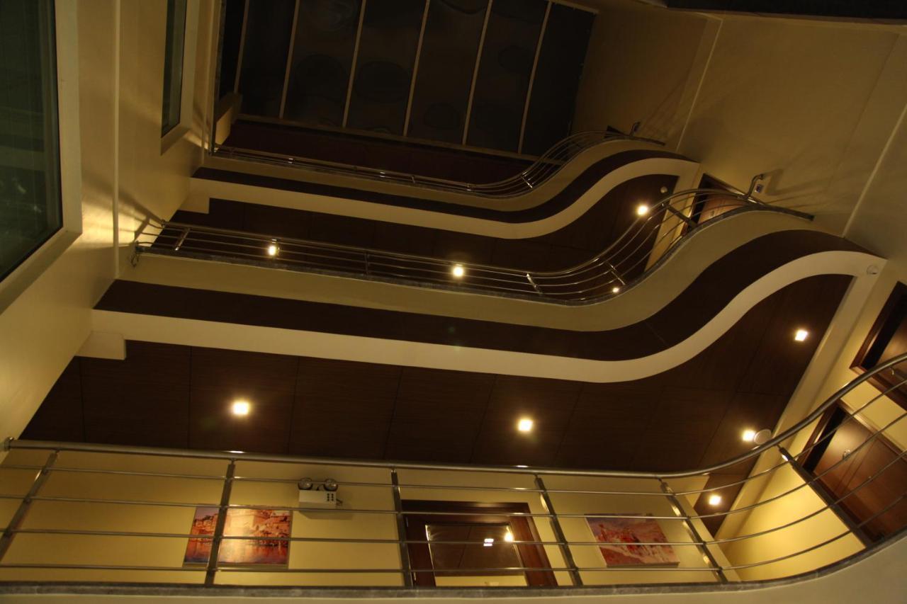 New Haven Greater Kailash Delhi Local Ids Accepted Hotel 4*