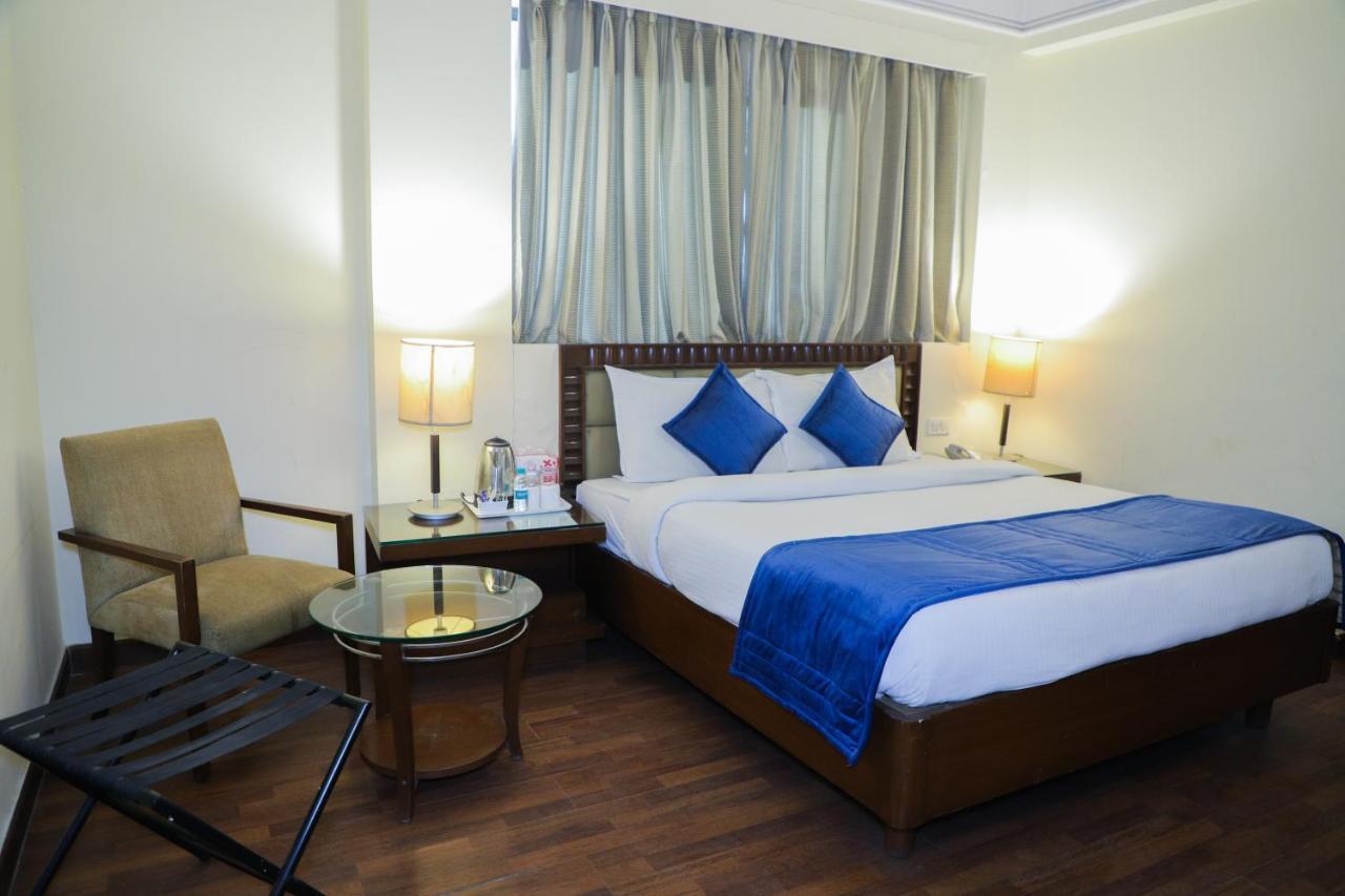 Scoovey The Bmk & Banquets Local Id Accepted Hotel New Delhi