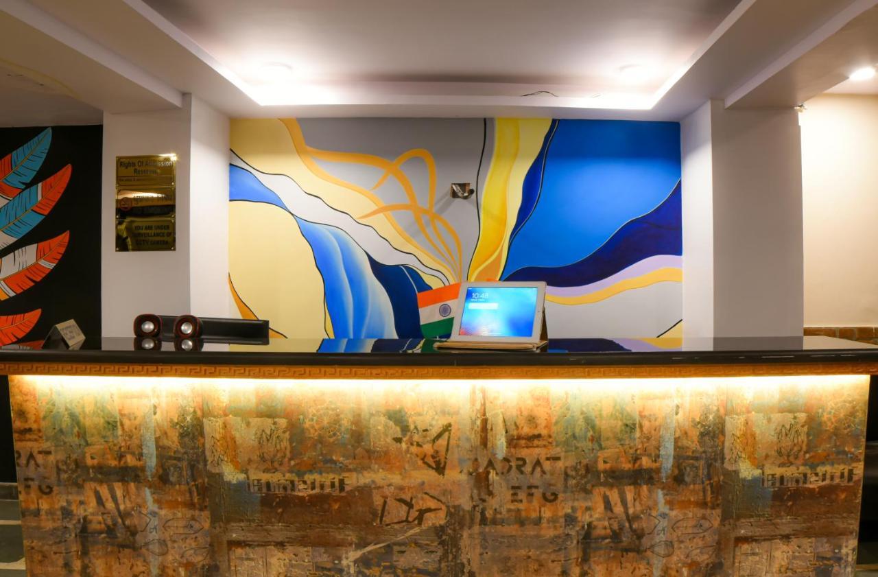 Hotel The Twenties Kamla Nagar