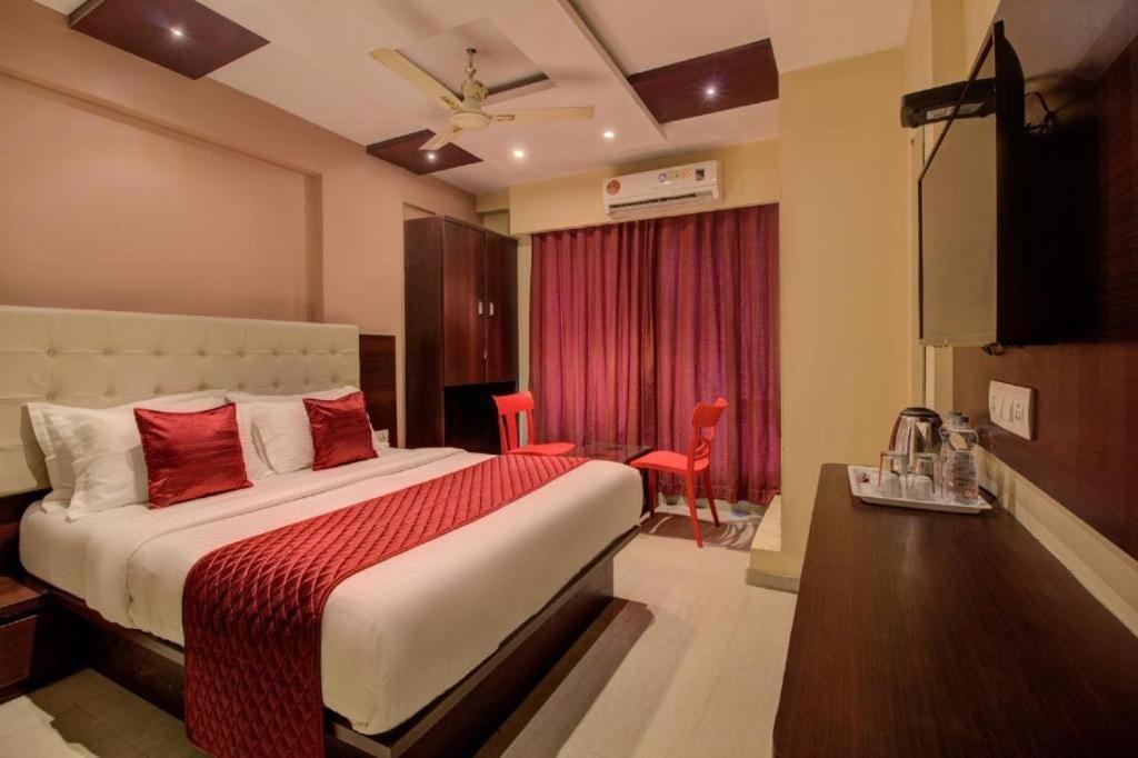 Hotel Ivy Plaza Near Igi Airport Hotel