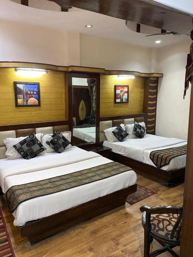 Roma Deluxe - Railway Station Hotel New Delhi