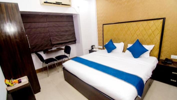 Hotel Roma Deluxe - Railway Station 3*